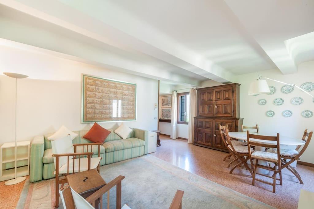 Ca' De La Comare, Relaxing And Elegant Apartment On Canal Grande Венеция Экстерьер фото