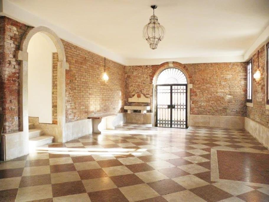 Ca' De La Comare, Relaxing And Elegant Apartment On Canal Grande Венеция Экстерьер фото